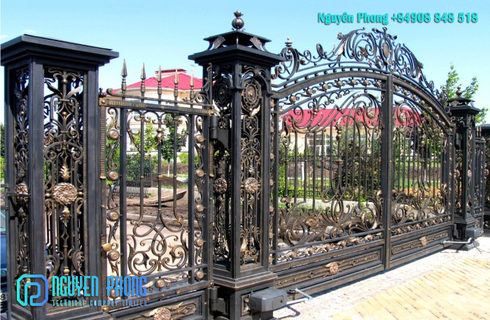 wrought-iron-driveway-metal-driveway-gates-automatic-driveway-gates -1.jpg